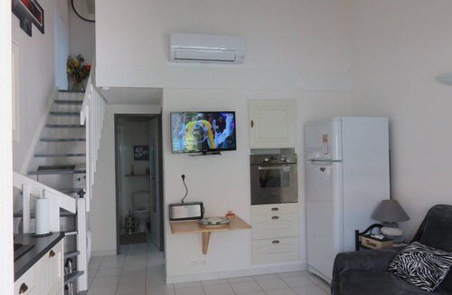 Narbonne-Plage Cabin | Well-equipped pavilion near the beach
