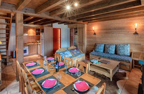 Pra Loup Ski Chalet | Wooden chalet with 3 bedrooms in Pra Loup