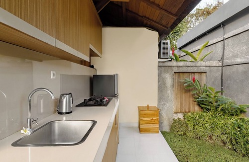 Batuan Hotel | Yanyan Resort Ubud