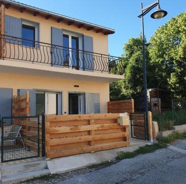 Appartement duplex neuf avec patio, balcon, plein Sud