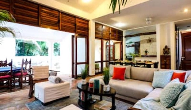 Casa 7 hab, 9 camas y a 2 cuadras de la Playa !!!