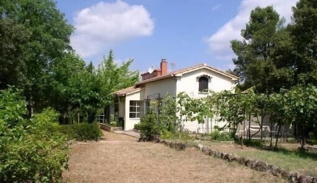 Cottage in Provence Verte in St-Maximin la Sainte-balm, calm and comfort
