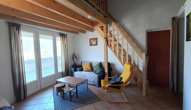 Holiday Home 'Charmante Maison De Village 60 M²' with Wi-Fi and Air Conditioning
