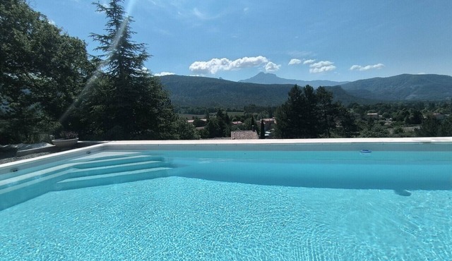L'Ecrin du Brusquet 8personnes piscine chauffée