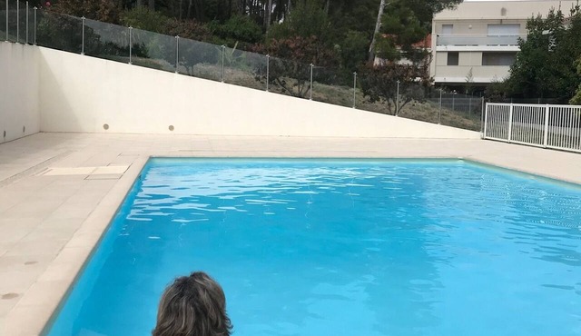 LE STELLA. 2 pers. sea view. swimming pool. Air conditioning. Garage