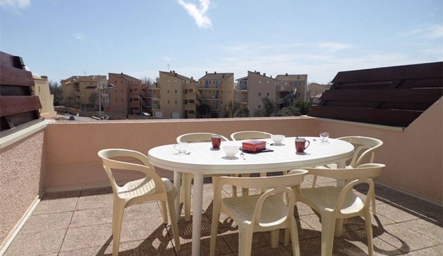 Modern Duplex: AC, Wi-Fi, Terrace, Parking - Steps to Beach