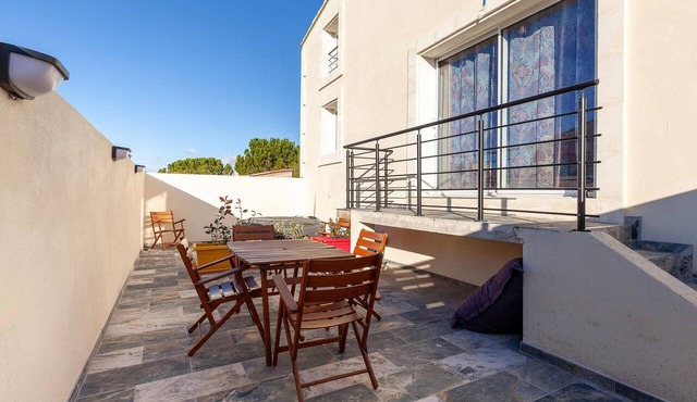 Nice apartment in Eyragues with WiFi