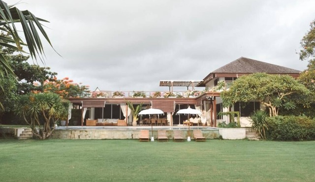 Private Luxury 3BR with Large Pool @ VYS Villa - Near Canggu Beach