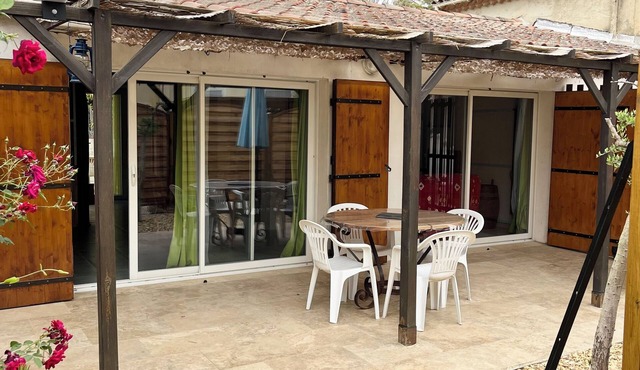 Provençal House countryside-1 to 8 people - 8 mn from village - swimming pool