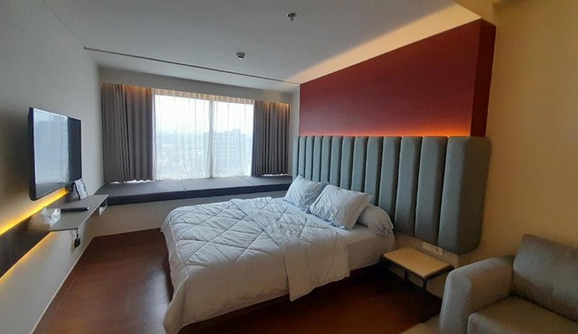 Ruby Apartment #19