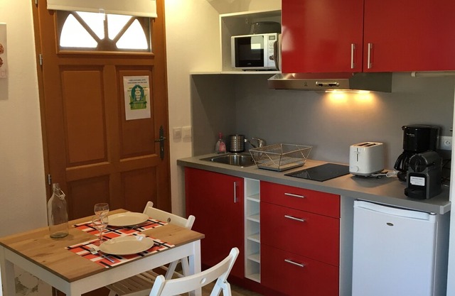 1 min from the beach, air-conditioned studio, private terrace, parking and free wifi