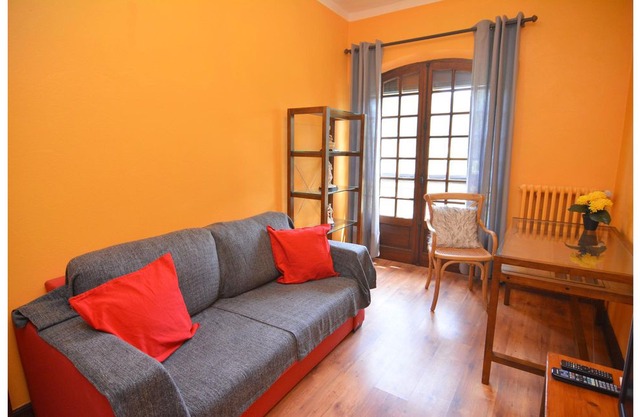 2 bedroom accommodation in Le Sambuc