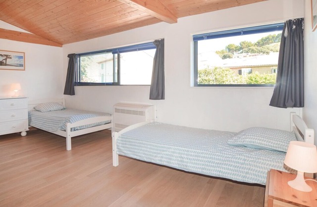4 bedroom accommodation in Pujaut
