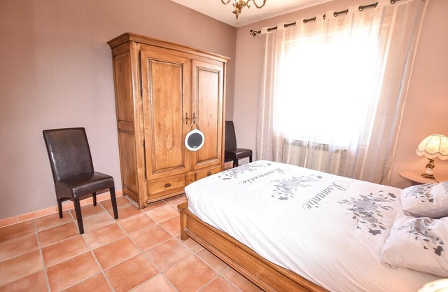 5 bedroom accommodation in Cairanne