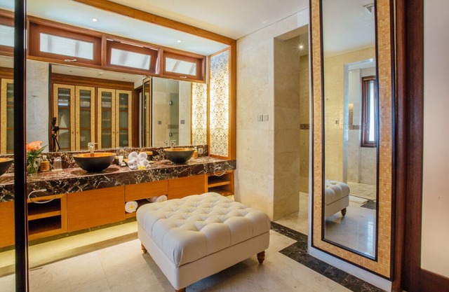 Absolute 1 Bedroom Beach Front Villa in Pabean Beach;