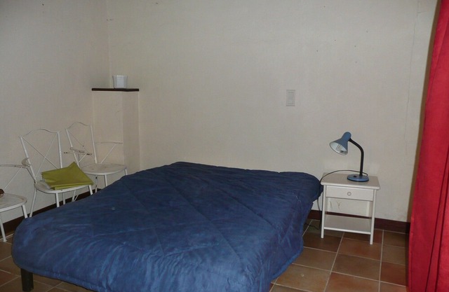 Rental in residence (former sheepfold) with swimming pool and tennis