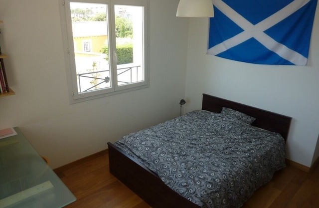 VILLA WITH POOL CLOSE TO AVIGNON