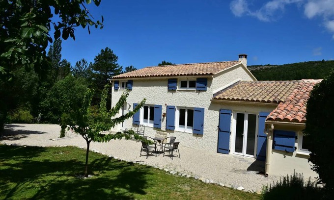 Beaumont-du-Ventoux House | 100 m² House ∙ 3 bedrooms ∙ 6 guests
