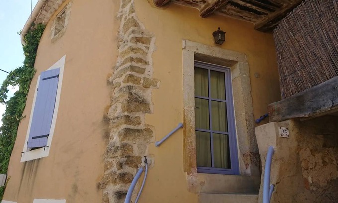 Cadenet House | 100 m² House ∙ 2 bedrooms ∙ 4 guests