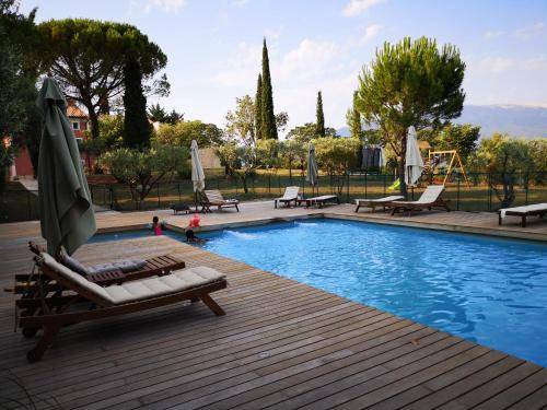 Mormoiron Apartment | 100 m² Serviced apartment ∙ 3 bedrooms ∙ 6 guests