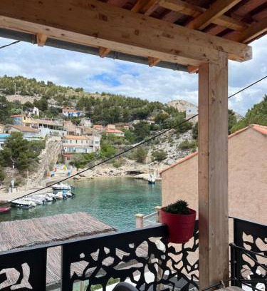 Calanque de Morgiou Villa | 100 m² Villa ∙ 4 bedrooms ∙ 10 guests