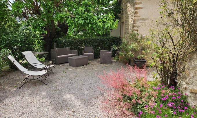 Mirabeau House | 102 m² Gîte ∙ 3 bedrooms ∙ 5 guests