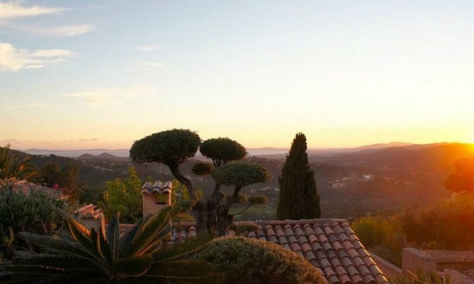 La Londe-les-Maures House | 110 m² House ∙ 3 bedrooms ∙ 8 guests