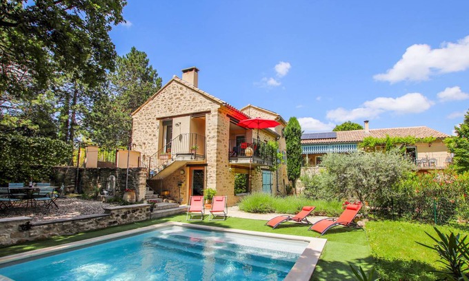 Colonzelle House | 128 m² Farmhouse ∙ 3 bedrooms ∙ 8 guests