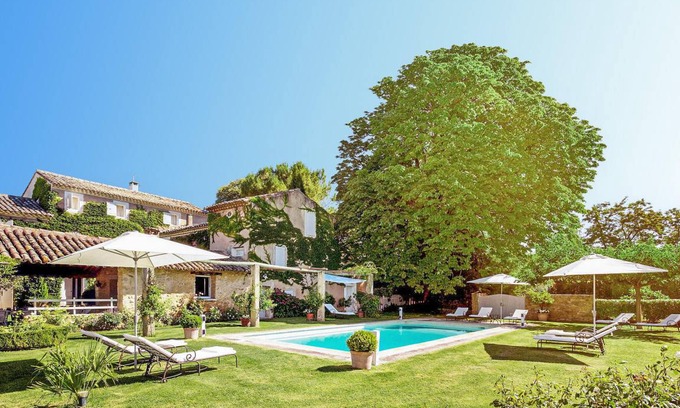 Robion House | 139 m² House ∙ 3 bedrooms ∙ 5 guests
