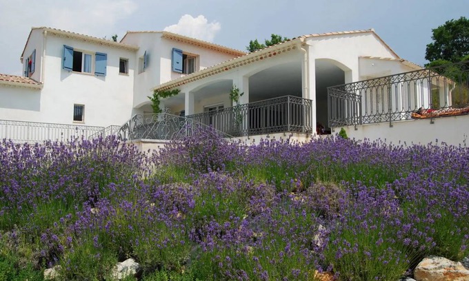 Montagnac-Montpezat House | 147 m² House ∙ 6 bedrooms ∙ 12 guests