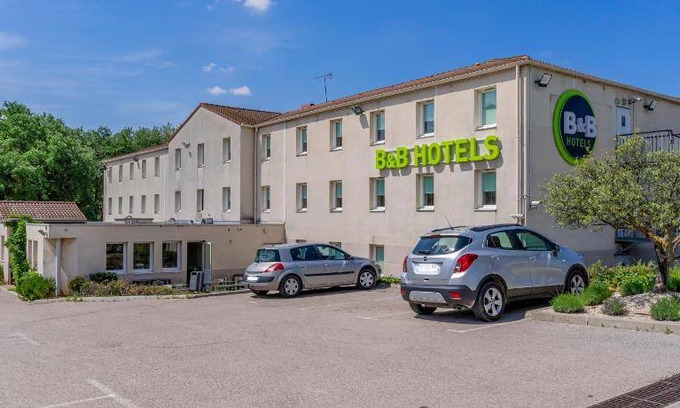 Meyreuil Hotel | 15 m² Hotel ∙ 127 guests