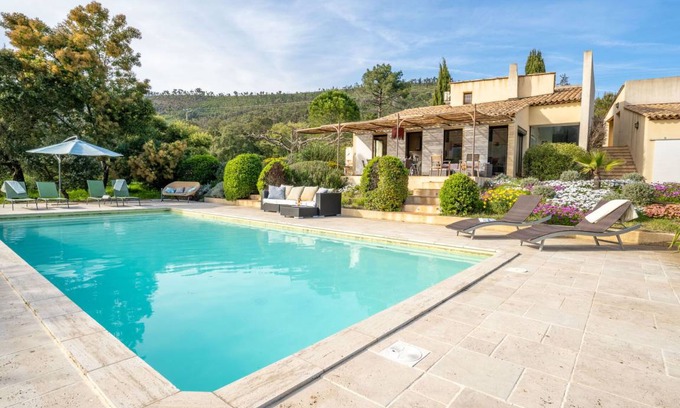 La Mole Other | 150 m² Accommodation ∙ 4 bedrooms ∙ 9 guests
