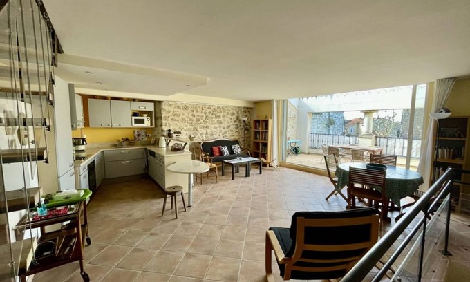 Saint-Cannat House | 150 m² House ∙ 3 bedrooms ∙ 6 guests