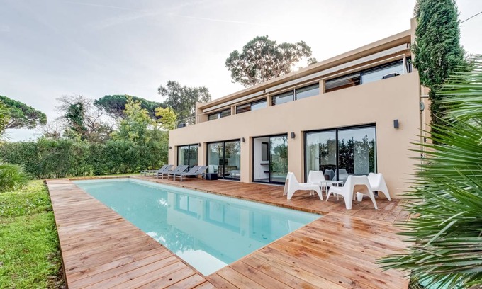 Cote d'Azur- French Riviera House | 150 m² House ∙ 4 bedrooms ∙ 8 guests