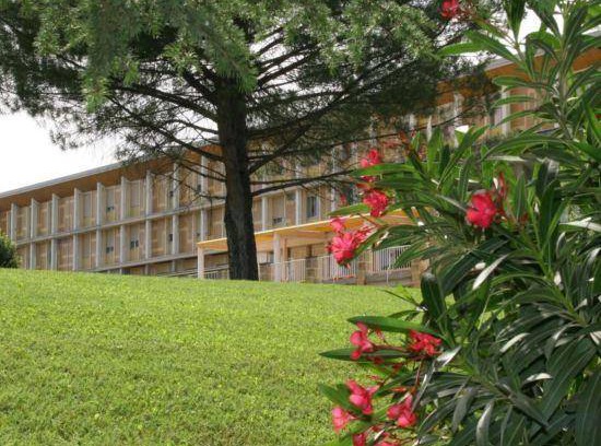 Sainte-Tulle Hotel | 16 m² Hotel ∙ 3 guests