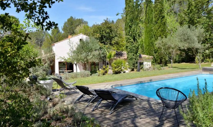 Fuveau House | 160 m² House ∙ 3 bedrooms ∙ 8 guests