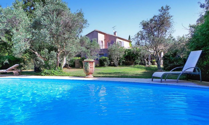 Arles House | 160 m² House ∙ 5 bedrooms ∙ 10 guests