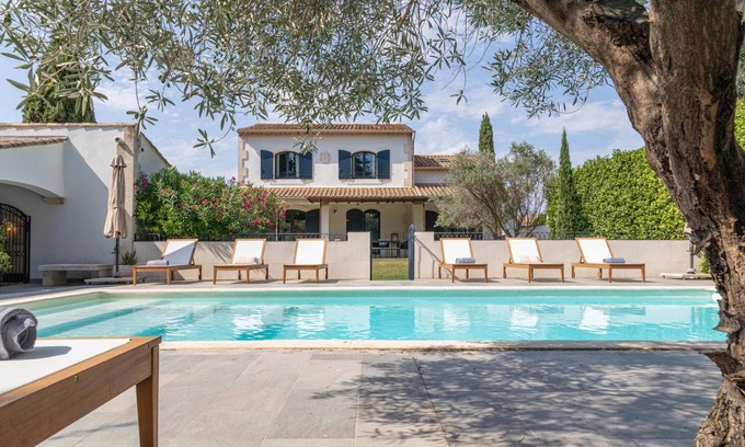 Verquieres House | 170 m² House ∙ 5 bedrooms ∙ 8 guests