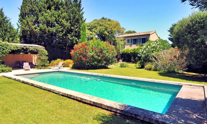 Paradou House | 180 m² Farmhouse ∙ 3 bedrooms ∙ 6 guests