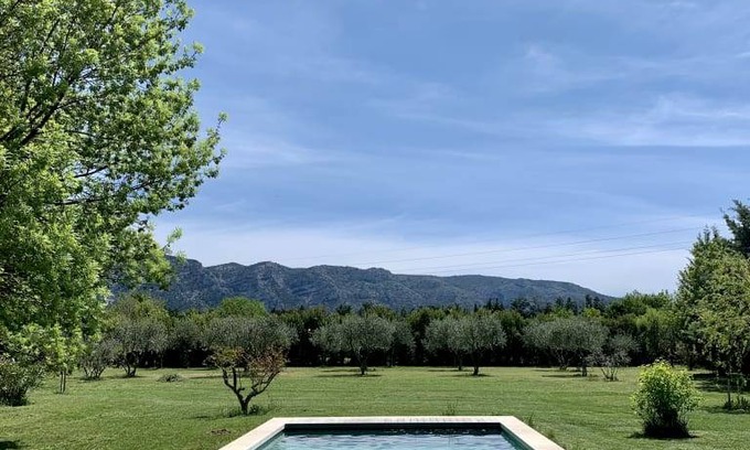 Robion House | 180 m² House ∙ 3 bedrooms ∙ 6 guests