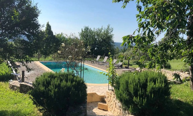 Montlaux House | 187 m² House ∙ 4 bedrooms ∙ 8 guests