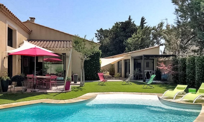 Rognonas House | 190 m² House ∙ 3 bedrooms ∙ 6 guests