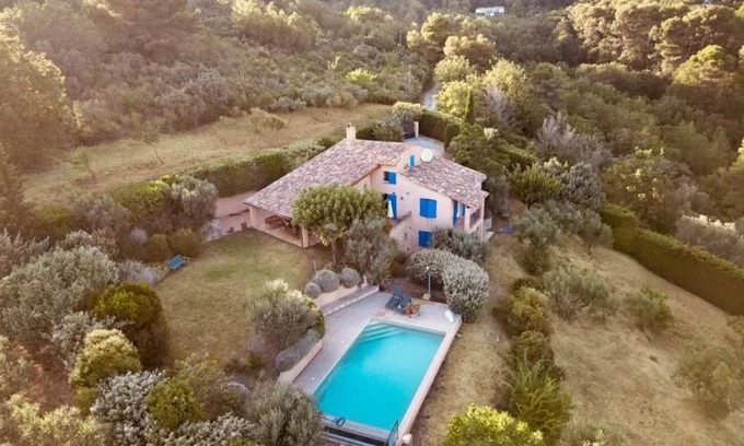 Bargemon House | 191 m² House ∙ 3 bedrooms ∙ 6 guests