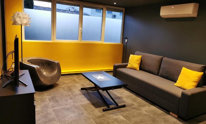 Draguignan Apartment | 2 pièces calme et tout confort à 3 minutes du tribunal