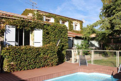 Cuges-les-Pins Bed & Breakfast | 20 m² Bed and breakfast ∙ 2 guests