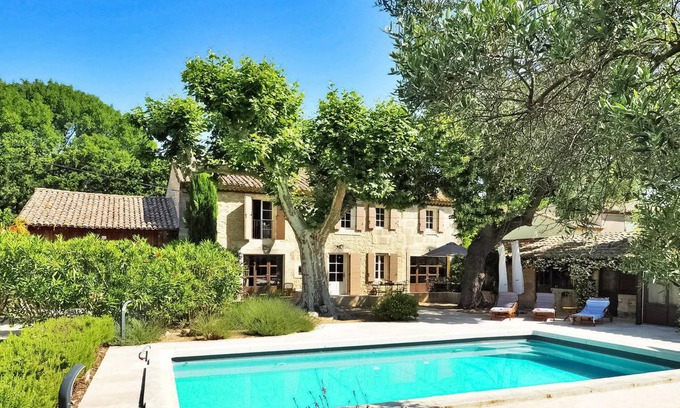 Saint-Etienne-du-Gres House | 200 m² Farmhouse ∙ 5 bedrooms ∙ 10 guests