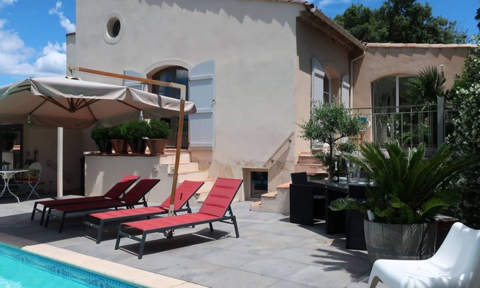 La Mole House | 200 m² House ∙ 3 bedrooms ∙ 6 guests
