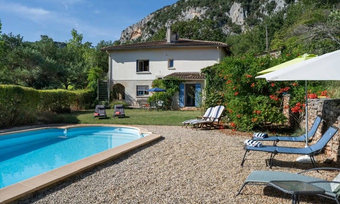 Quinson House | 200 m² House ∙ 4 bedrooms ∙ 8 guests