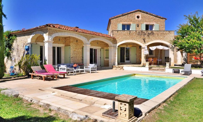 Gordes House | 200 m² House ∙ 4 bedrooms ∙ 10 guests