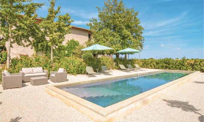 Saint-Gilles House | 200 m² House ∙ 4 bedrooms ∙ 9 guests